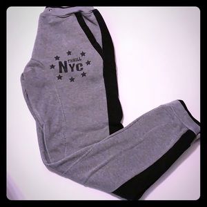 Thrill NYC joggers